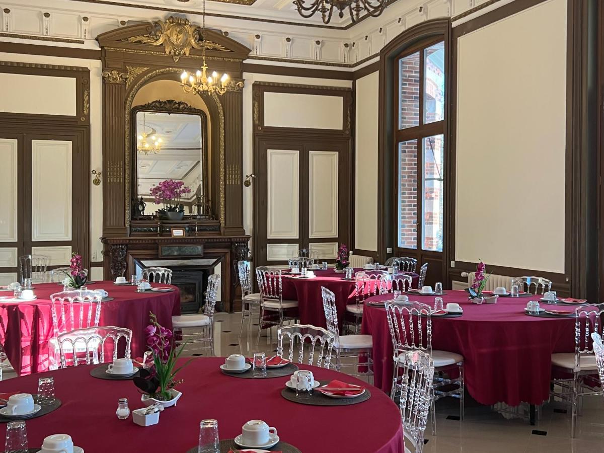Château de Crènille Chaumes-en-Brie Extérieur photo