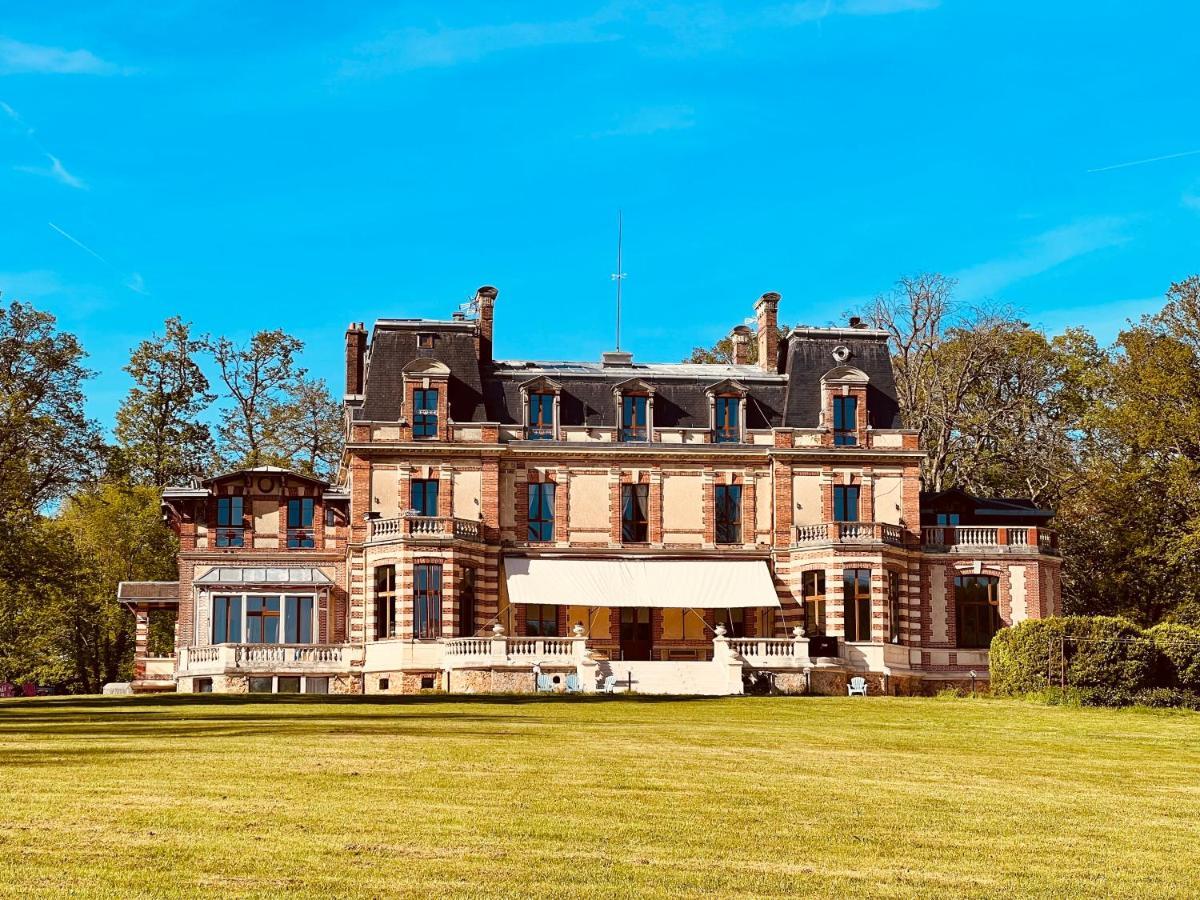 Château de Crènille Chaumes-en-Brie Extérieur photo