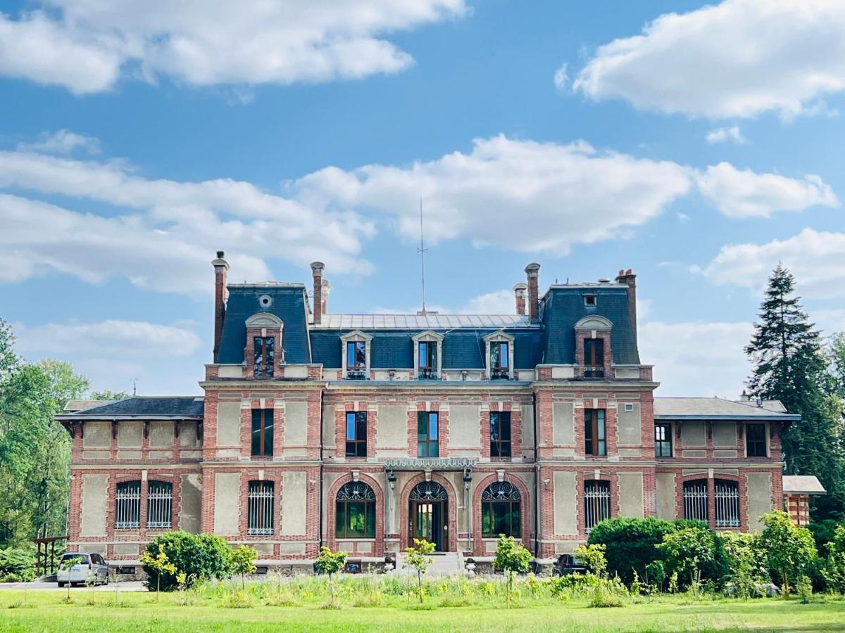 Château de Crènille Chaumes-en-Brie Extérieur photo