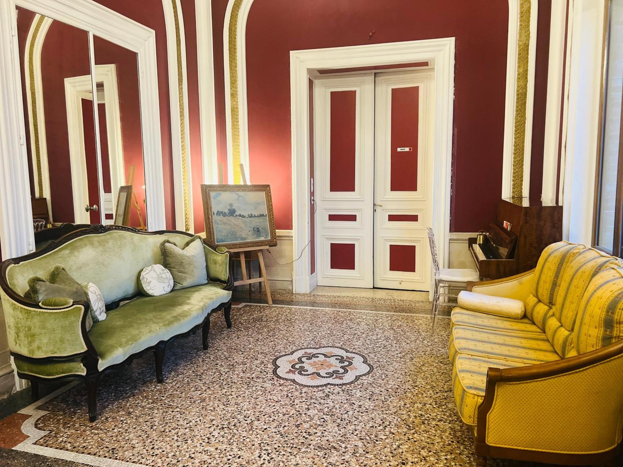 Château de Crènille Chaumes-en-Brie Extérieur photo