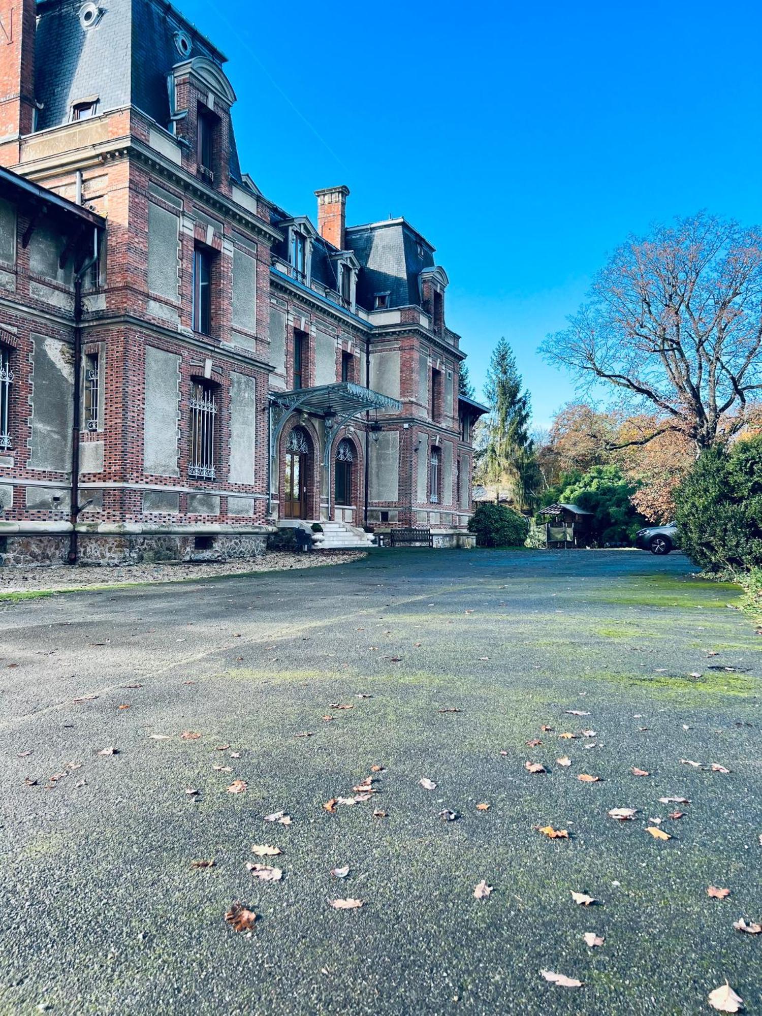 Château de Crènille Chaumes-en-Brie Extérieur photo