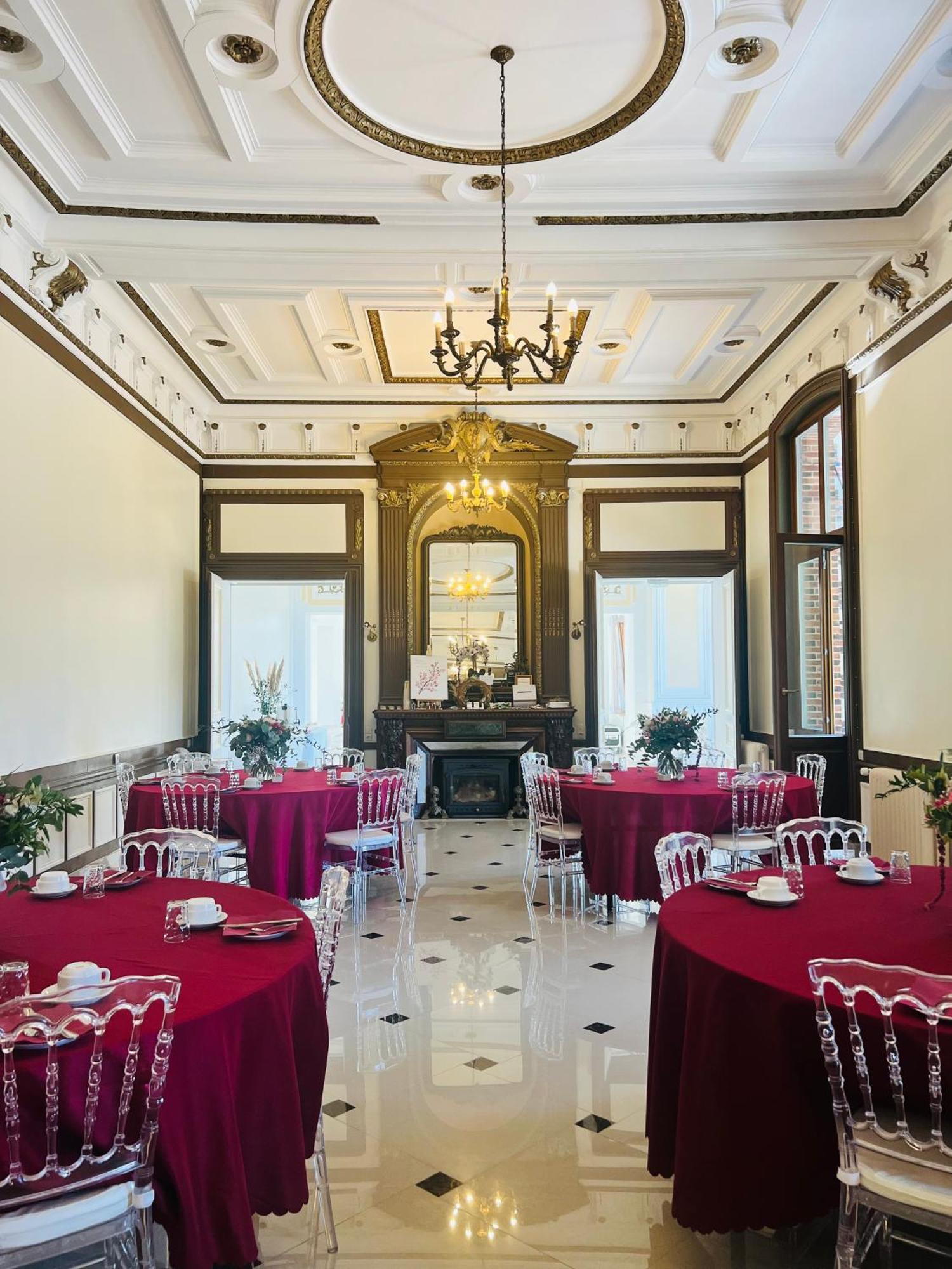 Château de Crènille Chaumes-en-Brie Extérieur photo