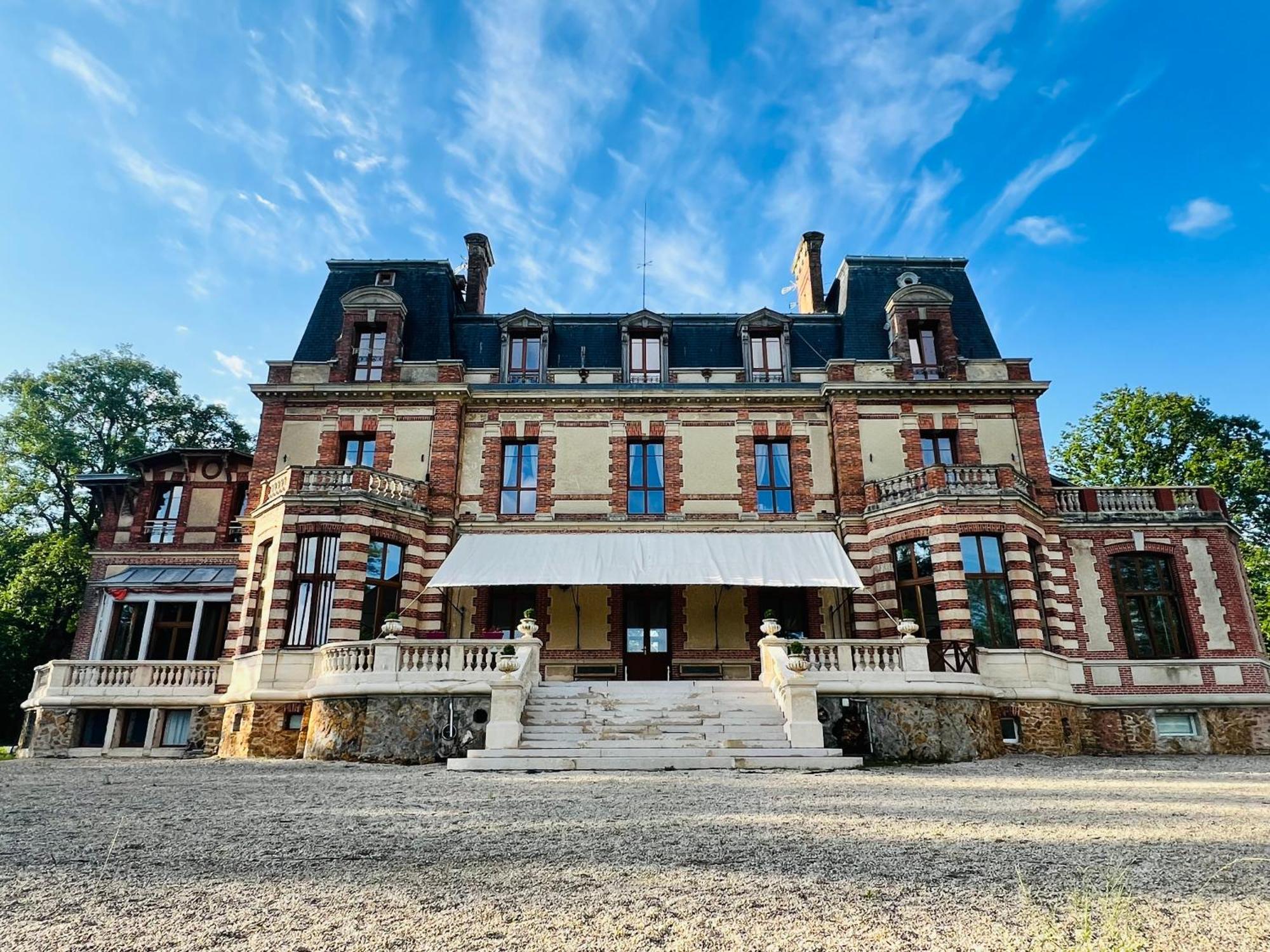 Château de Crènille Chaumes-en-Brie Extérieur photo